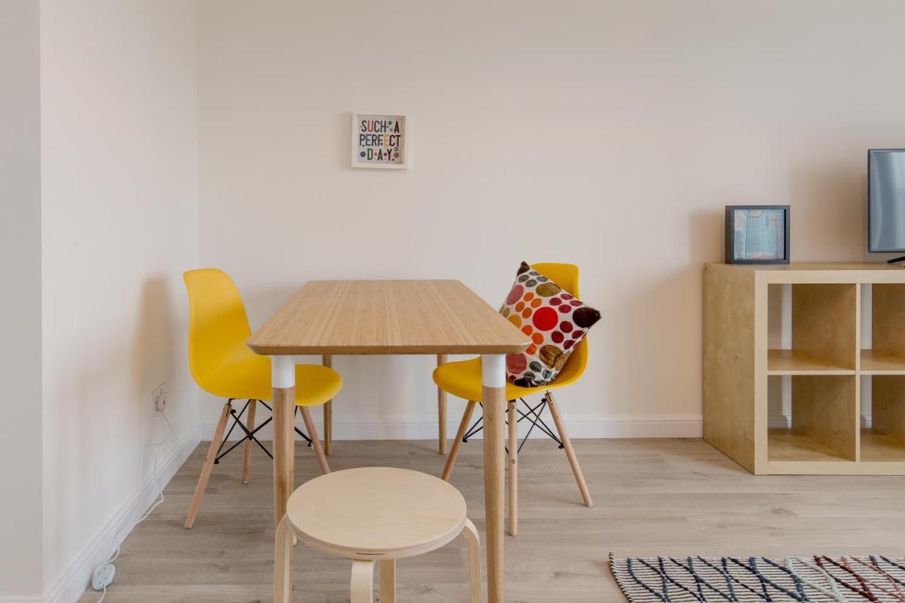 Dreamhouse Apartments Edinburgh Haymarket ภายนอก รูปภาพ
