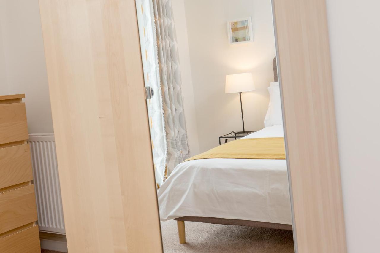 Dreamhouse Apartments Edinburgh Haymarket ภายนอก รูปภาพ